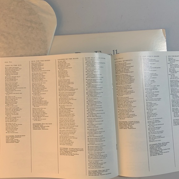 Dan Fogelberg - The Innocent Age vinyl record - Picture 4 of 10